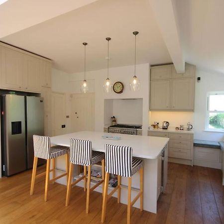 Downsview Villa Kingsdown  Luaran gambar