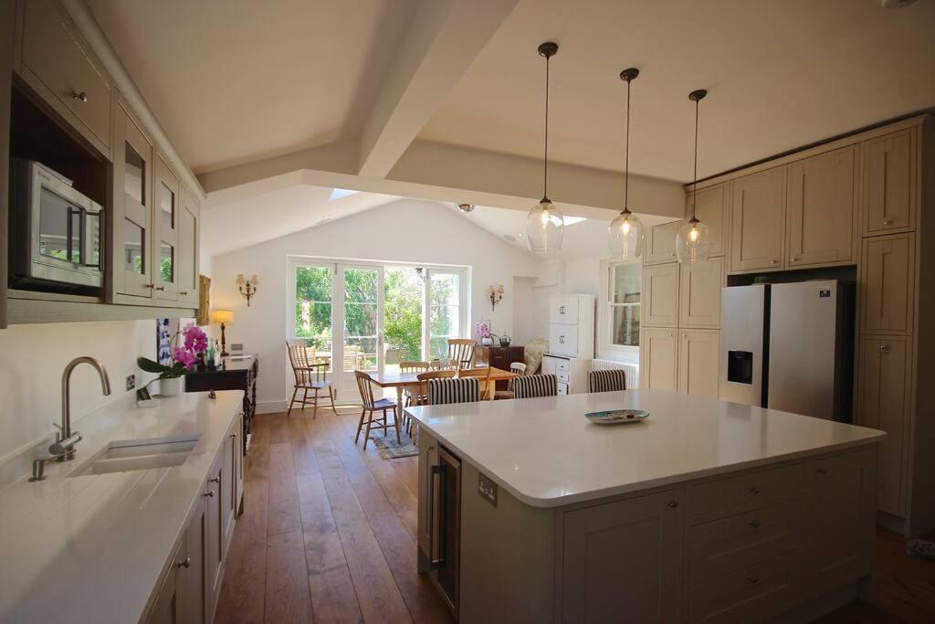 Downsview Villa Kingsdown  Luaran gambar